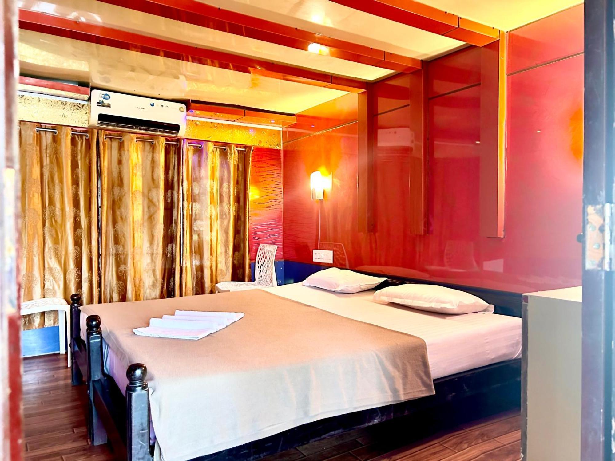 Harmony Houseboats 4* Alappuzha